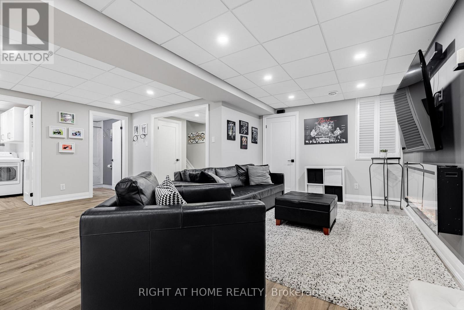 488 Royalpark Way, Vaughan, Ontario  L4H 1K4 - Photo 26 - N12522378