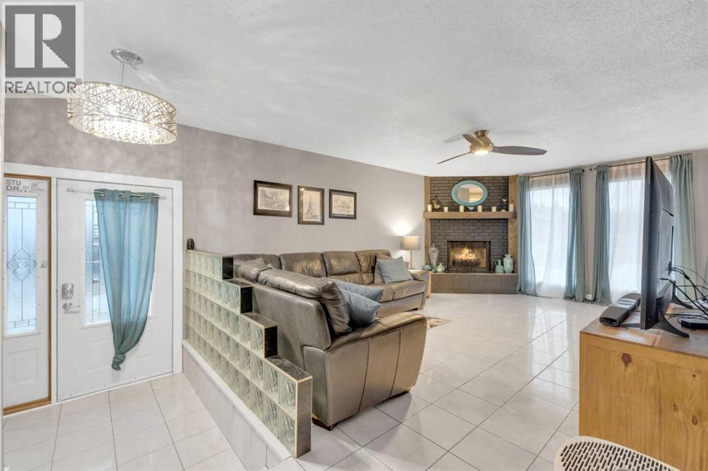 5228 38 Streetcrescent, Innisfail, Alberta  T4G 1G7 - Photo 15 - A2269082