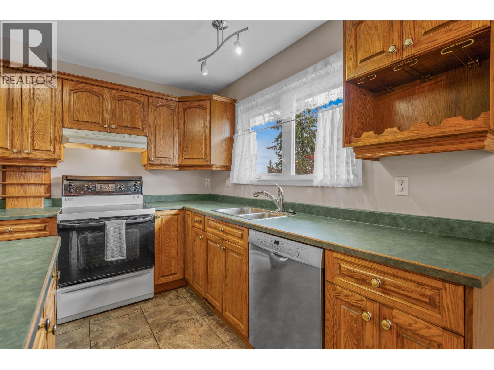 1266 Elkhorn Crescent, Prince George, British Columbia  V2M 6J3 - Photo 14 - R3065434