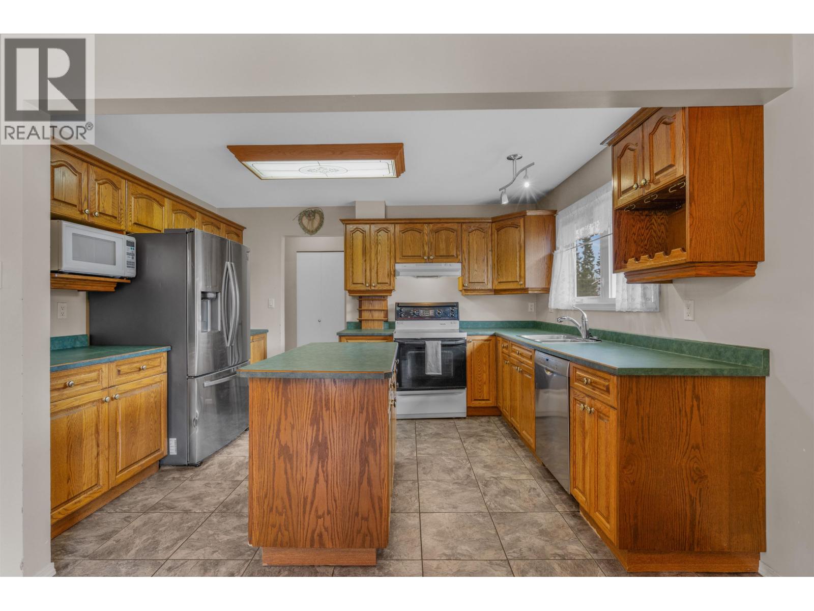 1266 Elkhorn Crescent, Prince George, British Columbia  V2M 6J3 - Photo 13 - R3065434