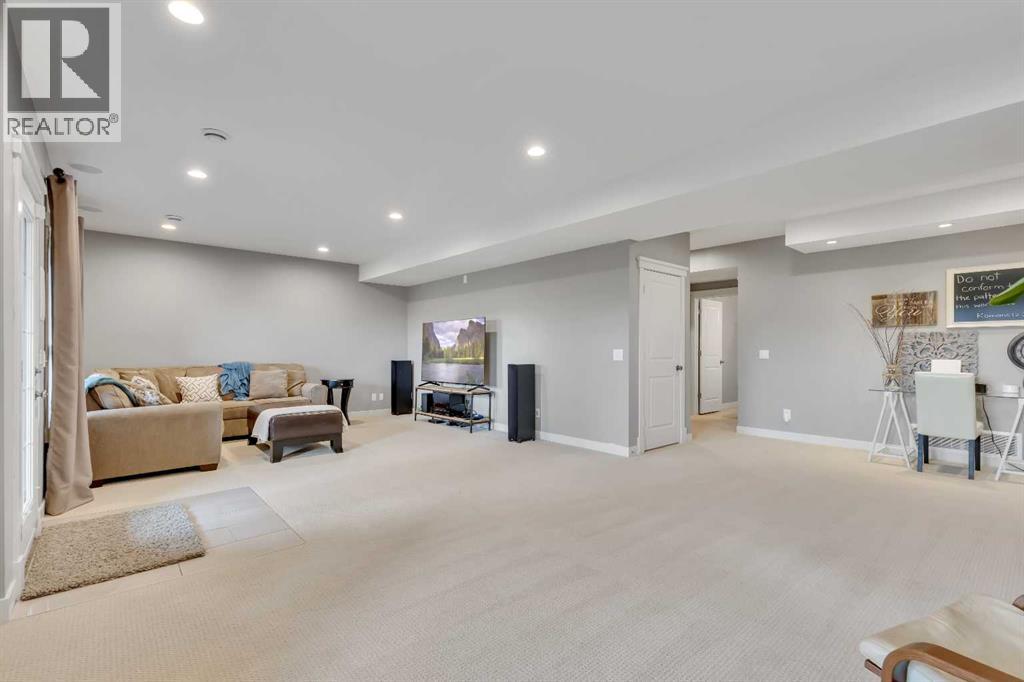 135 Sage Valley Green Nw, Calgary, Alberta  T3R 0H7 - Photo 38 - A2261747