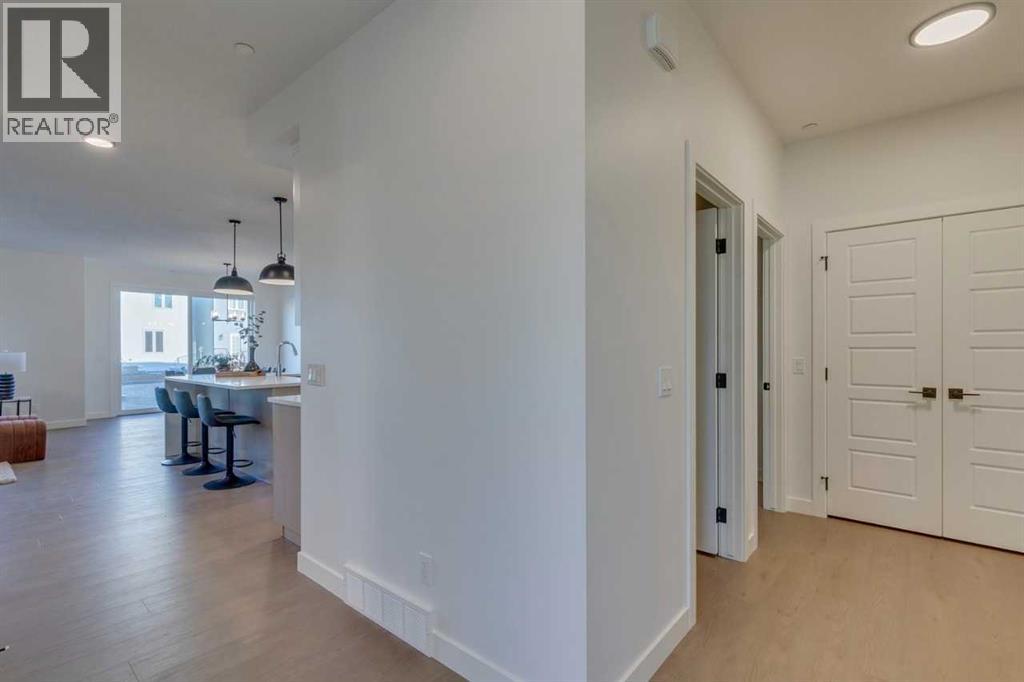 290 Hotchkiss Common Se, Calgary, Alberta  T3S 0N5 - Photo 5 - A2263858