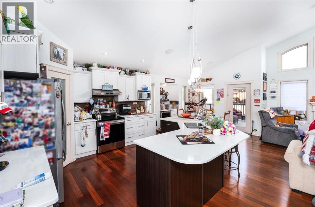 6608 31 Avenue S, Camrose, Alberta  T4V 5a2 - Photo 5 - A2269465