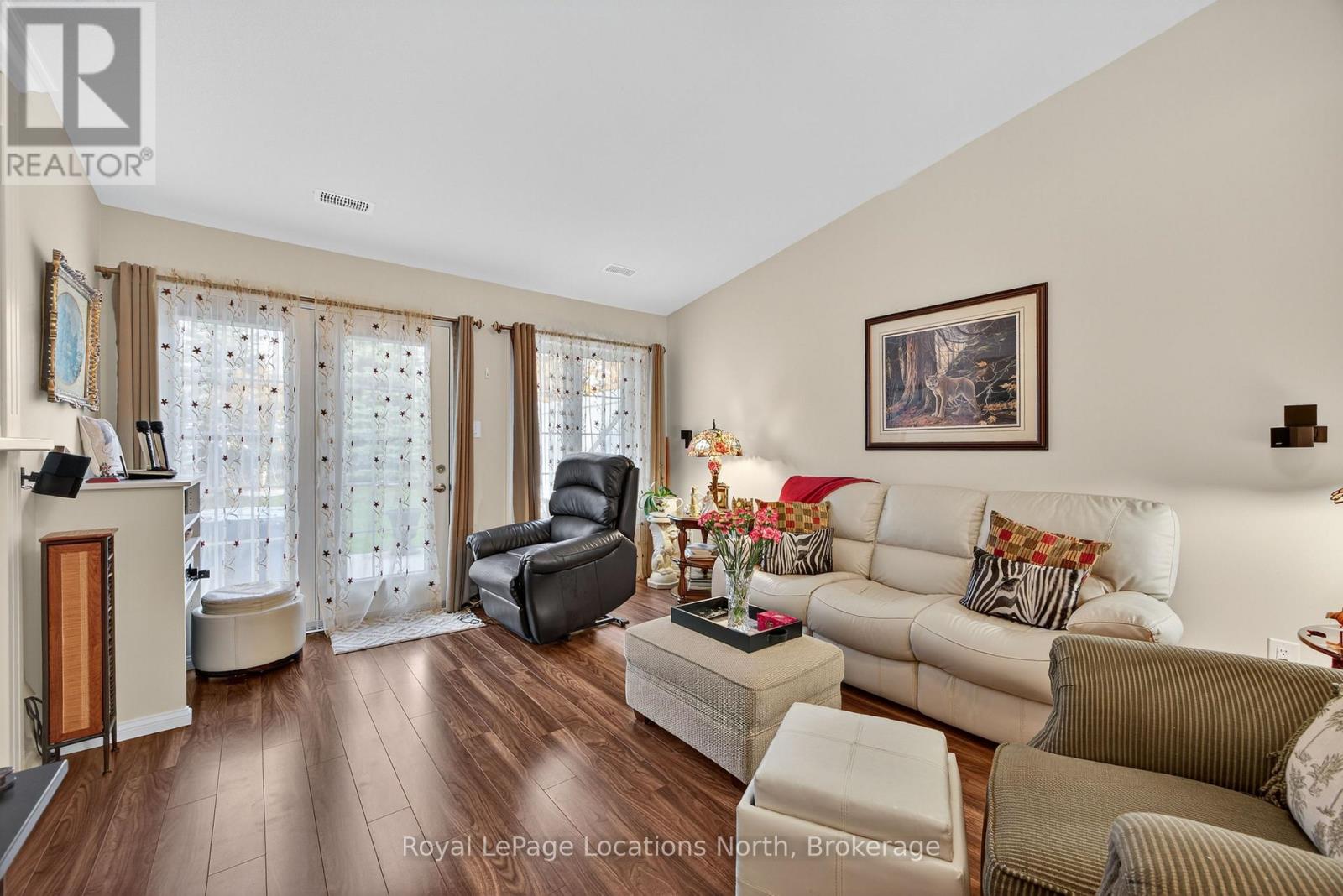 19 Chestnut Lane, Wasaga Beach, Ontario  L9Z 0G4 - Photo 16 - S12523074