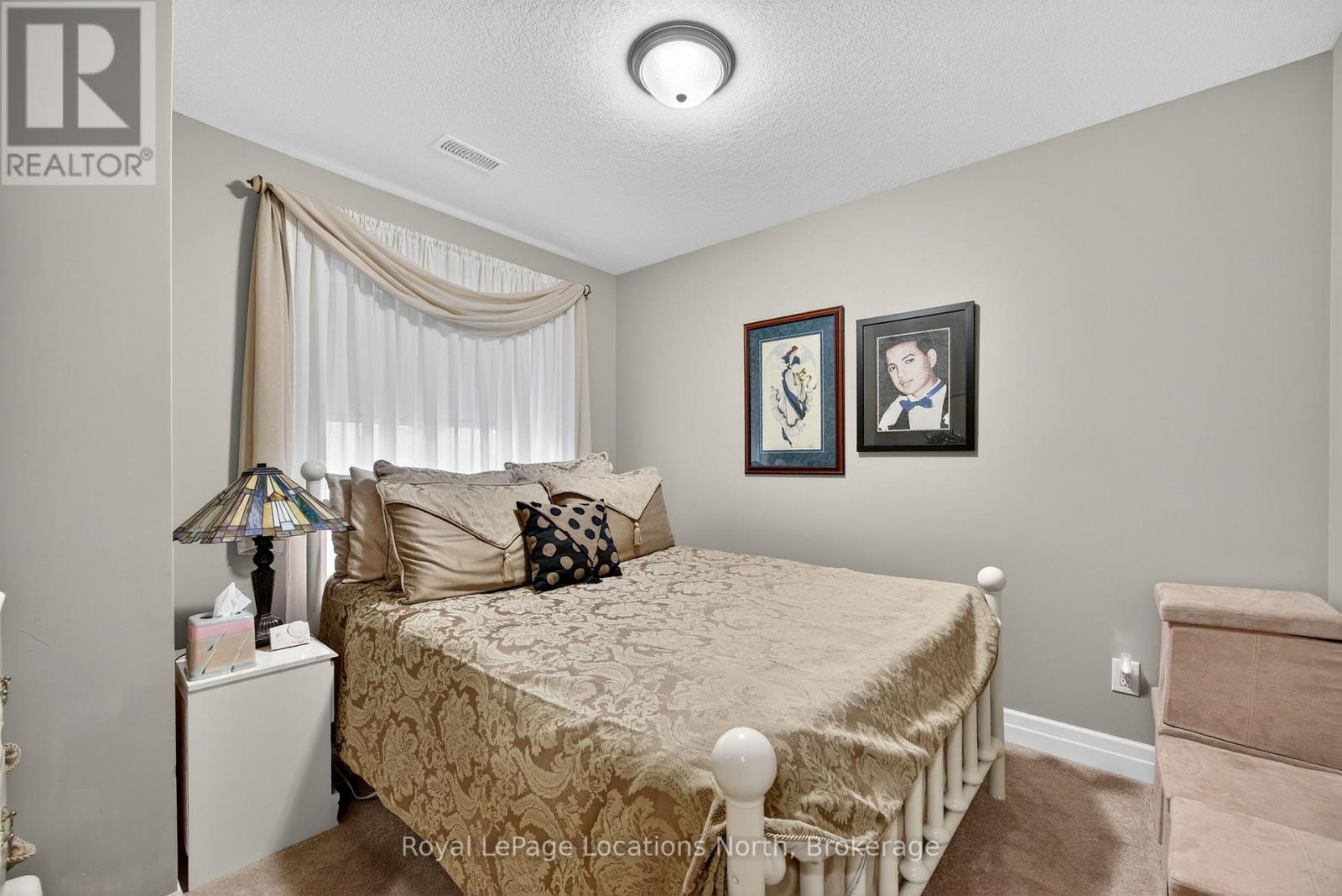 19 Chestnut Lane, Wasaga Beach, Ontario  L9Z 0G4 - Photo 23 - S12523074