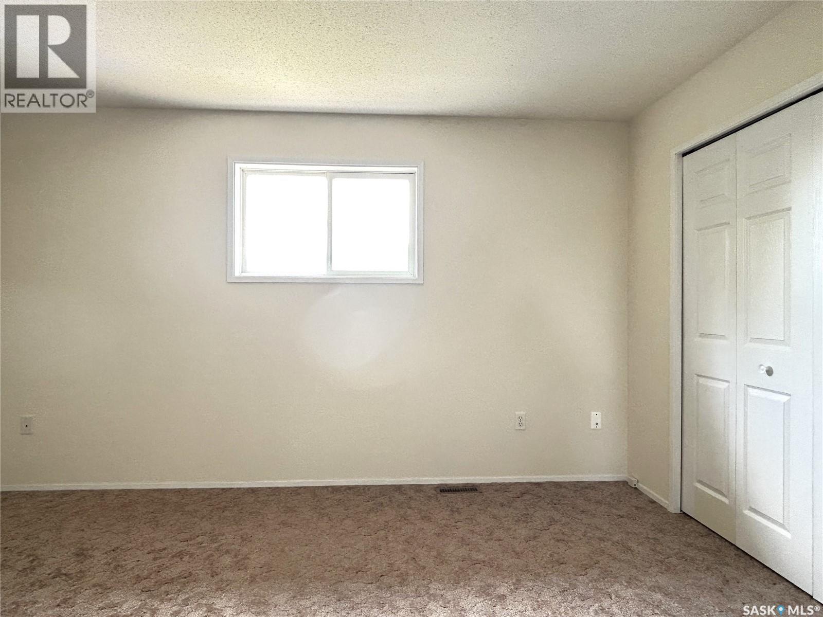 242 Lochrie Crescent, Saskatoon, Saskatchewan  S7M 5E4 - Photo 12 - SK023677