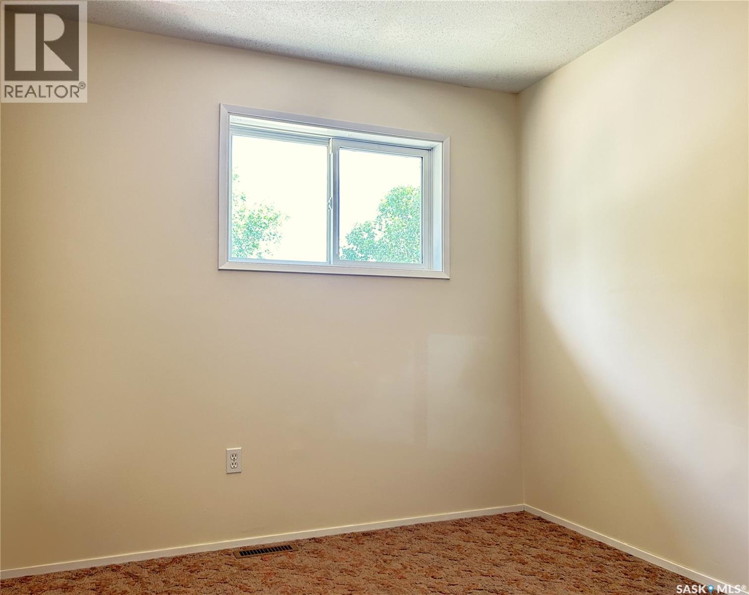 242 Lochrie Crescent, Saskatoon, Saskatchewan  S7M 5E4 - Photo 15 - SK023677