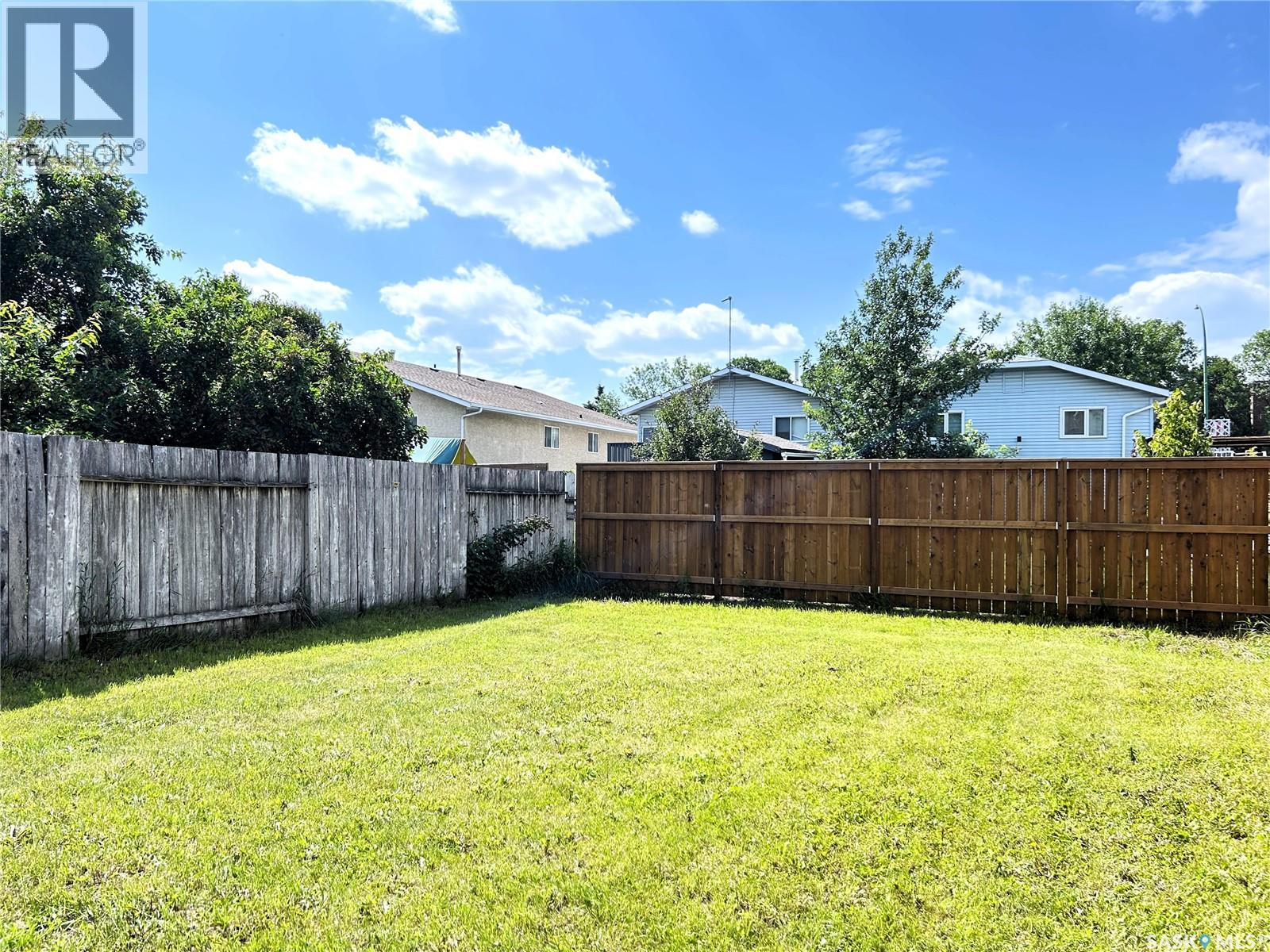 242 Lochrie Crescent, Saskatoon, Saskatchewan  S7M 5E4 - Photo 30 - SK023677