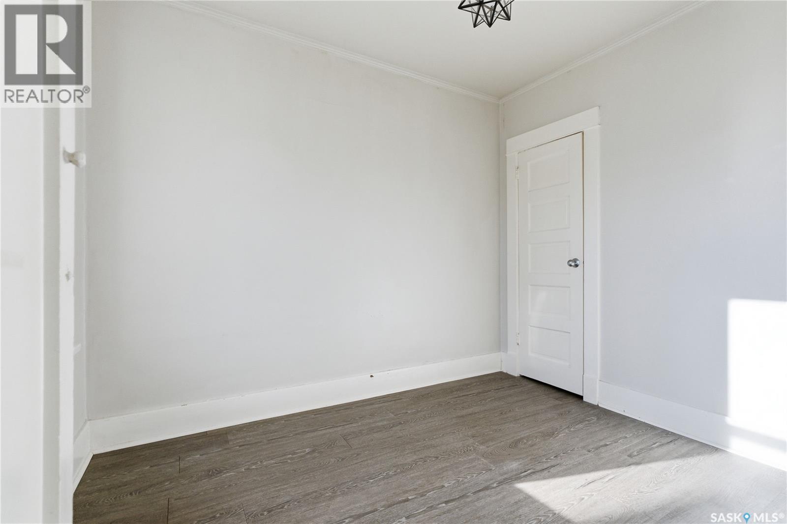 806 31st Street W, Saskatoon, Saskatchewan  S7L 0R8 - Photo 8 - SK023671