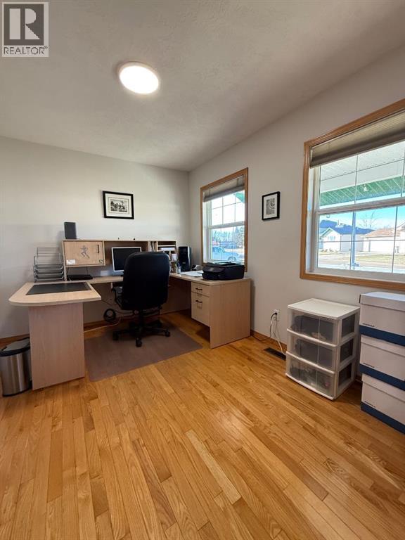 4425 Silverwood Crescent, High Prairie, Alberta  T0G 1E0 - Photo 12 - A2269128