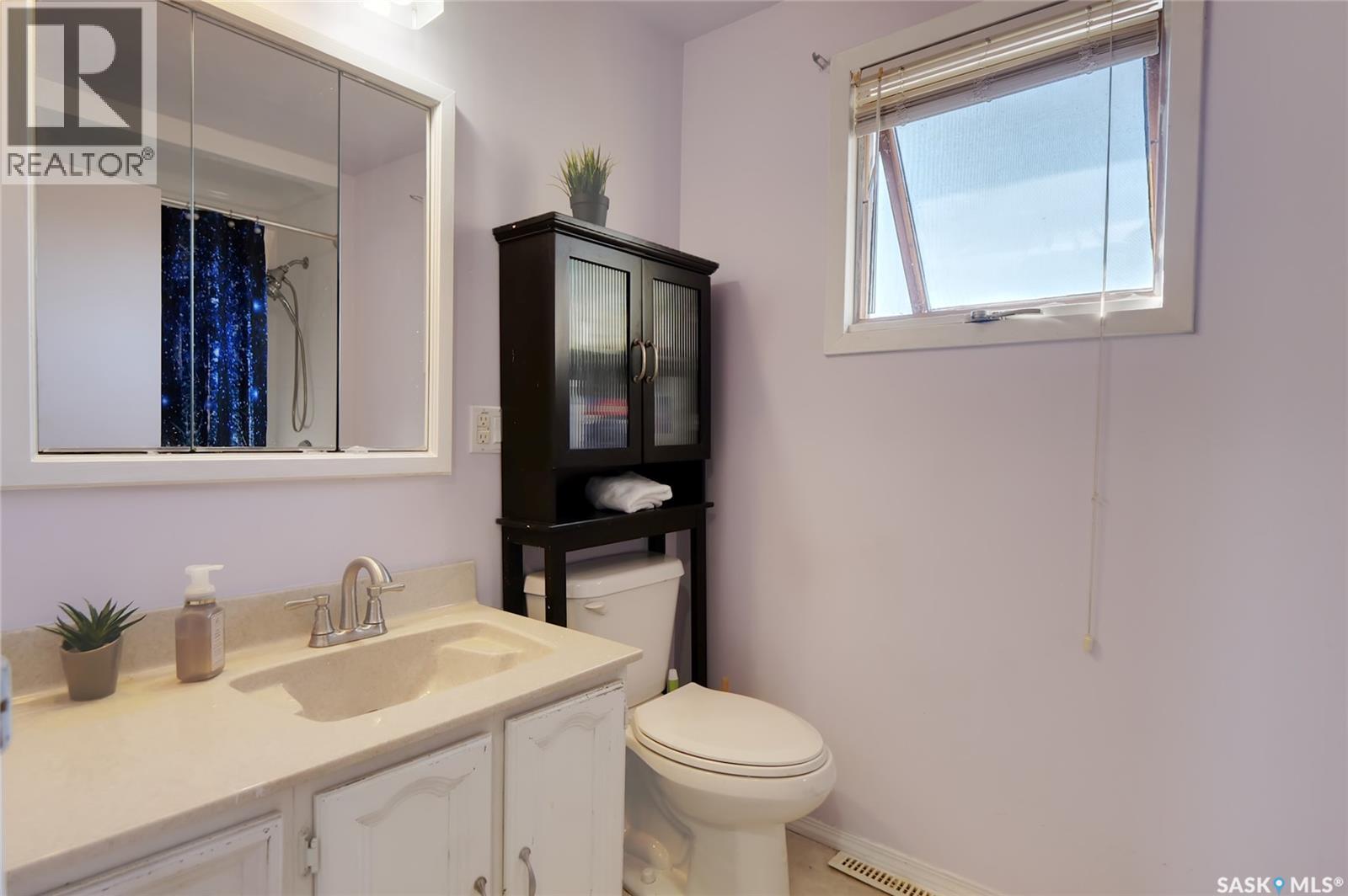 925 Hall Street W, Moose Jaw, Saskatchewan  S6H 2S3 - Photo 14 - SK022499