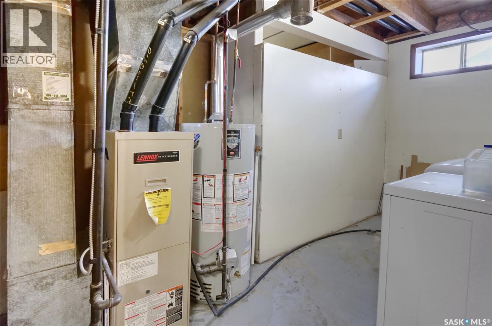 925 Hall Street W, Moose Jaw, Saskatchewan  S6H 2S3 - Photo 26 - SK022499