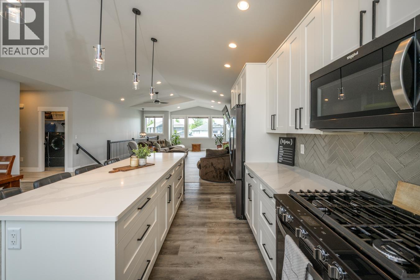 6260 Orbin Place, Prince George, British Columbia  V2K 4X8 - Photo 10 - R3065774