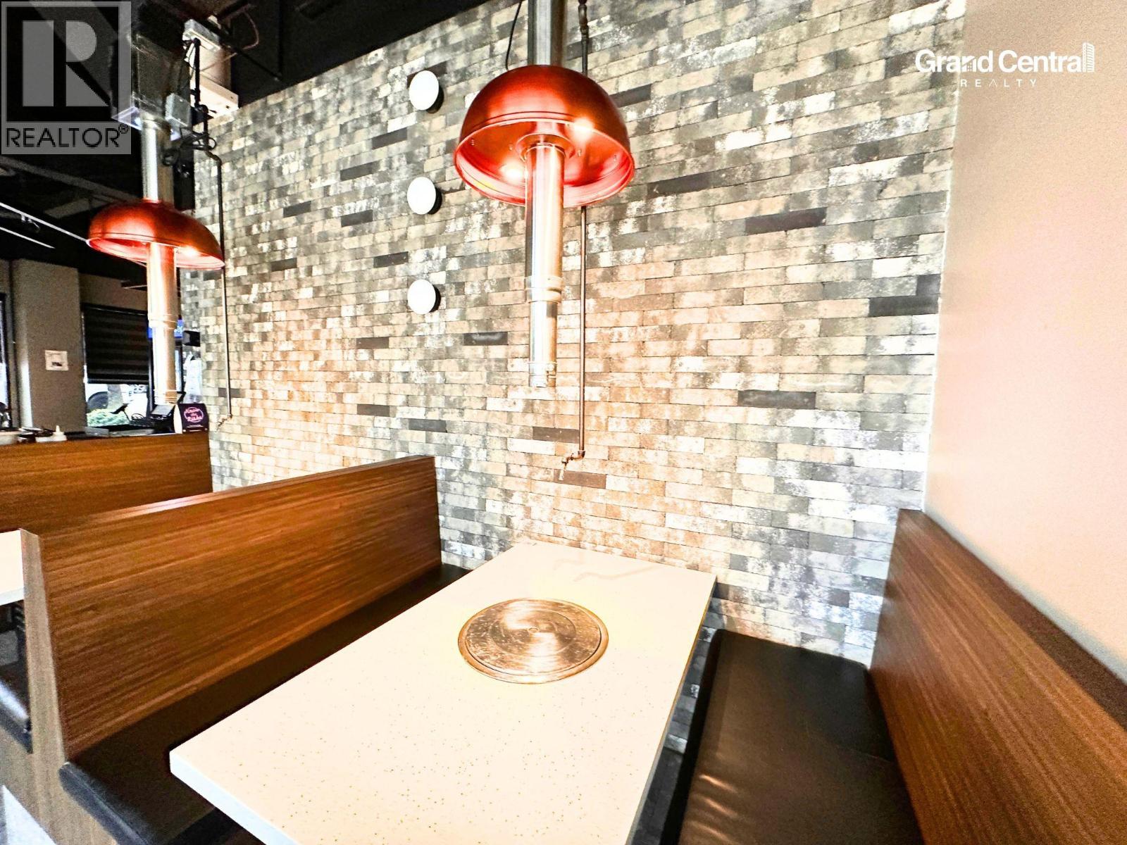 6 4300 Kingsway, Burnaby, British Columbia V5H 1Z8 - Photo 3 - C8073524