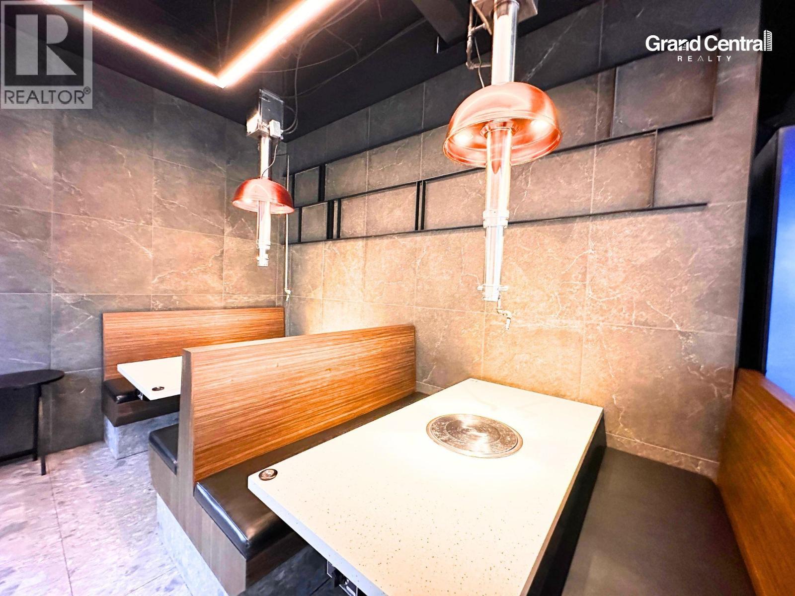 6 4300 Kingsway, Burnaby, British Columbia V5H 1Z8 - Photo 4 - C8073524