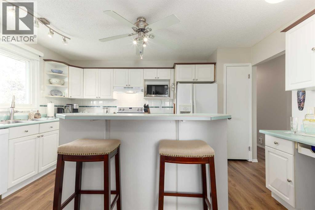 23 Whitlock Close Ne, Calgary, Alberta  T1Y 4X2 - Photo 7 - A2258565