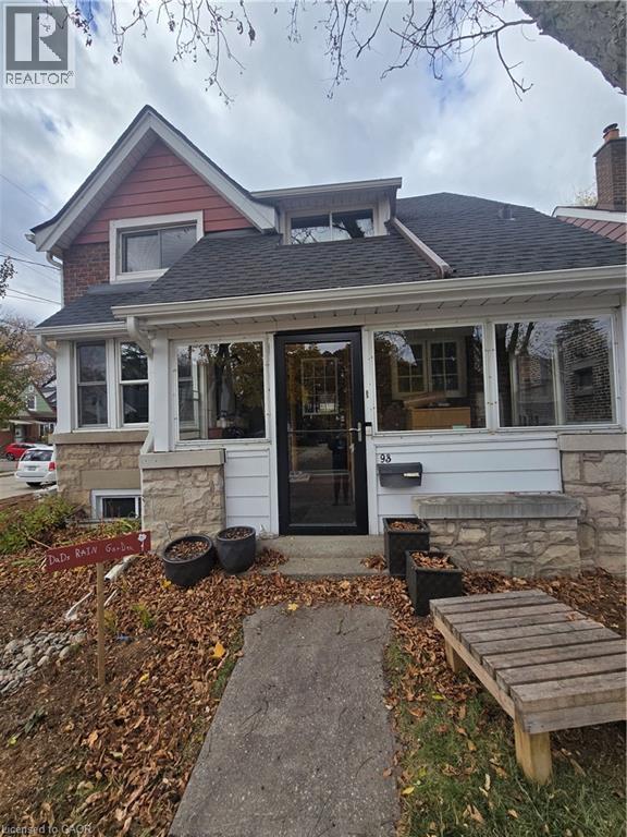 93 Paradise Road N, Hamilton, Ontario L8S 3S9 - Photo 2 - 40786027