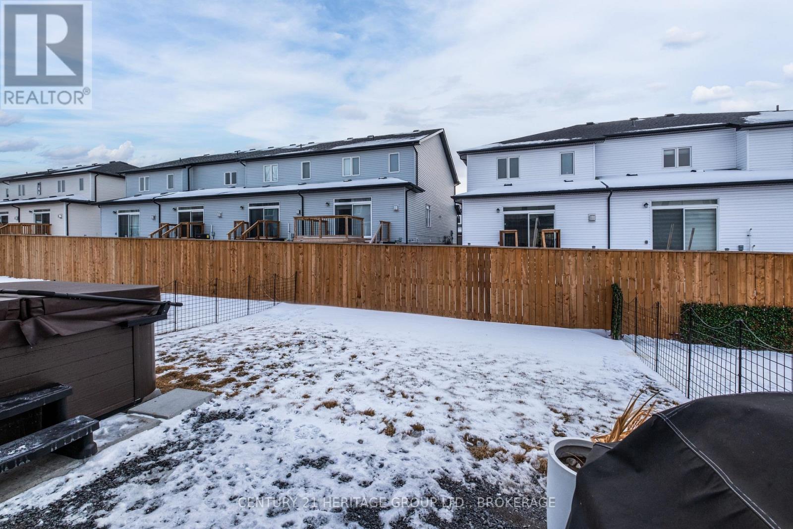 1516 Scarlet Street, Kingston, Ontario  K7K 0H6 - Photo 5 - X12523224