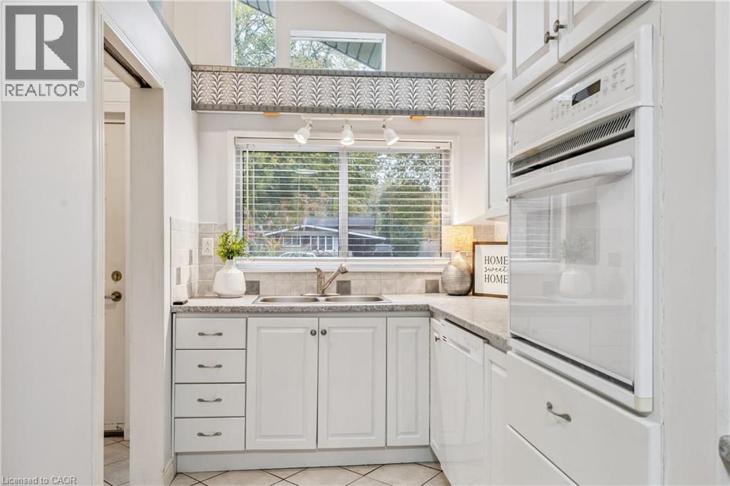 532 Elwood Road, Burlington, Ontario  L7N 3C7 - Photo 15 - 40786453