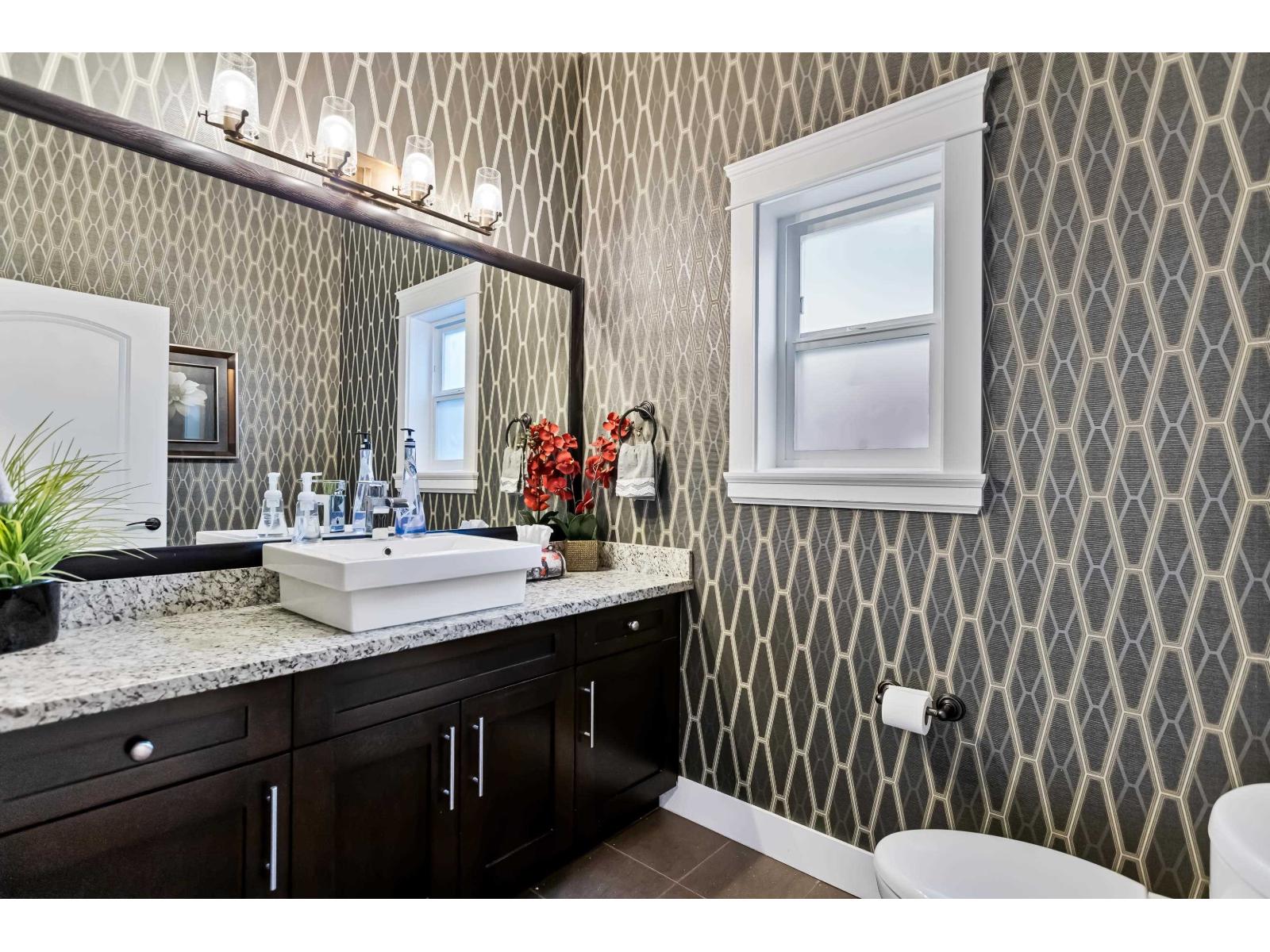 8049 211a Street, Langley, British Columbia  V2Y 0J5 - Photo 19 - R3065397