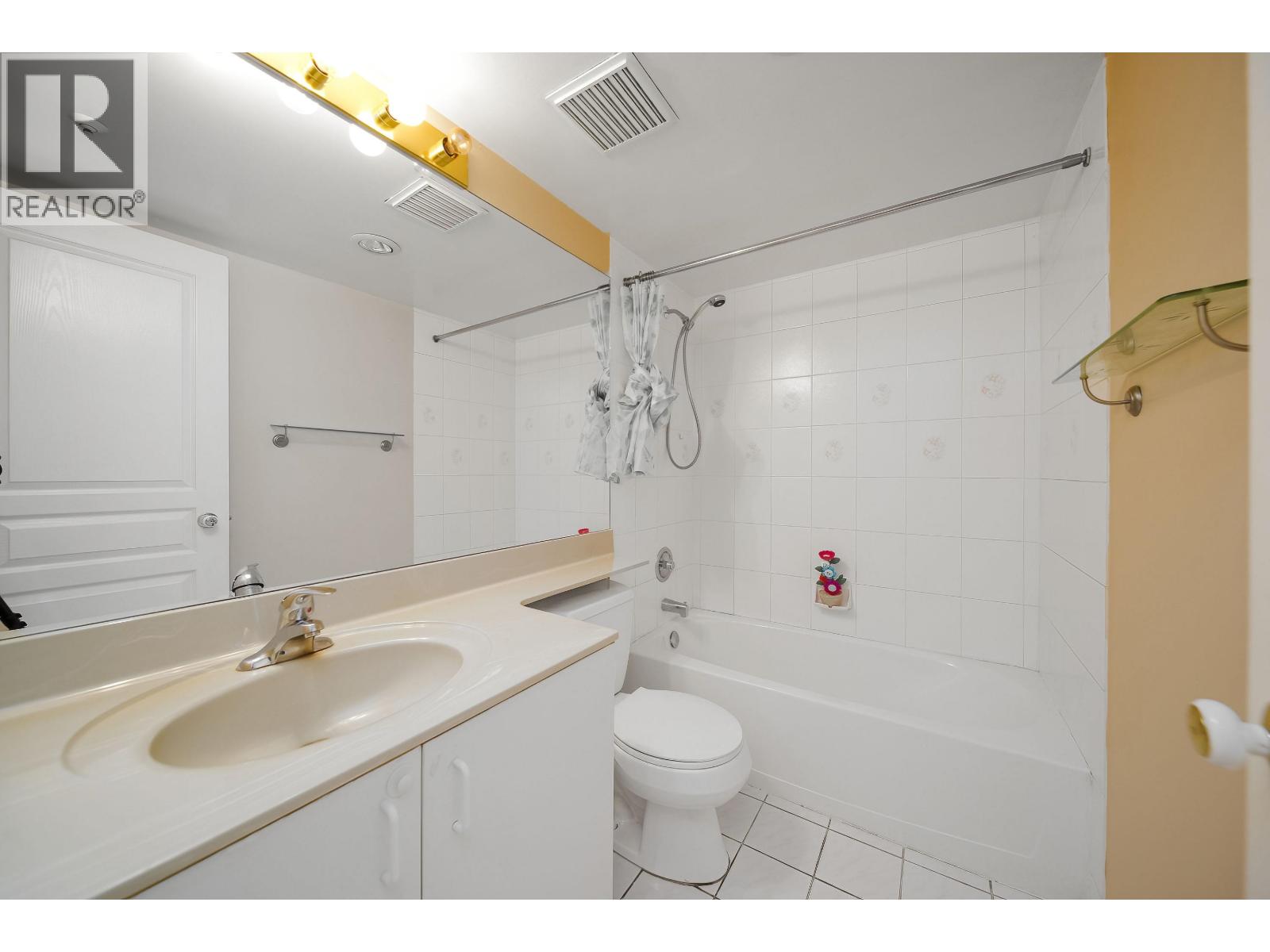 1203 3071 Glen Drive, Coquitlam, British Columbia  V3B 7R1 - Photo 20 - R3027459