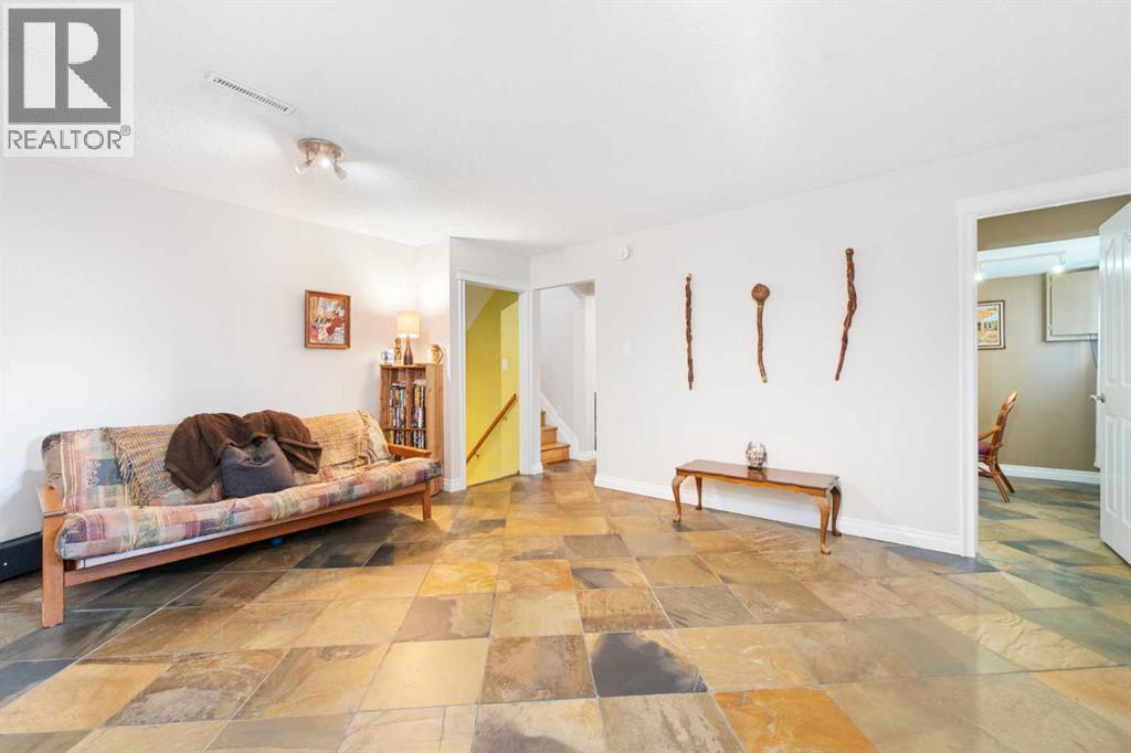 1043 32 Avenue Nw, Calgary, Alberta  T2K 0B3 - Photo 24 - A2267786