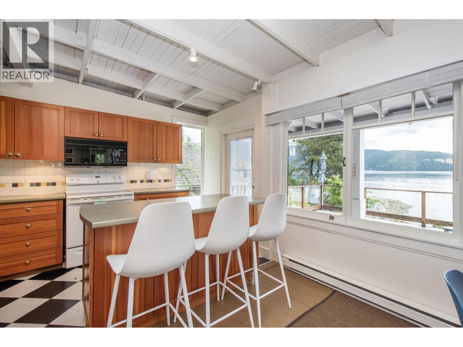 5293 Indian River Drive, North Vancouver, British Columbia  V7G 2T6 - Photo 9 - R3064496