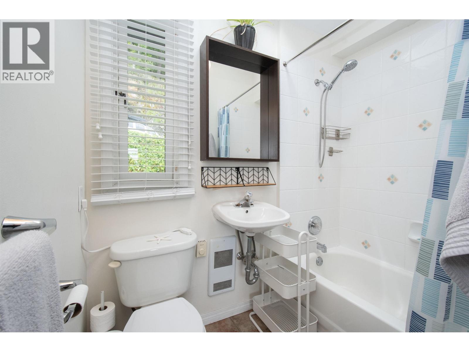 5293 Indian River Drive, North Vancouver, British Columbia  V7G 2T6 - Photo 17 - R3064496