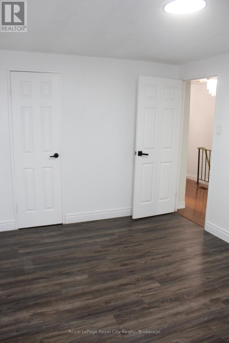 137 Jansen Avenue, Kitchener, Ontario  N2A 2L8 - Photo 16 - X12523396