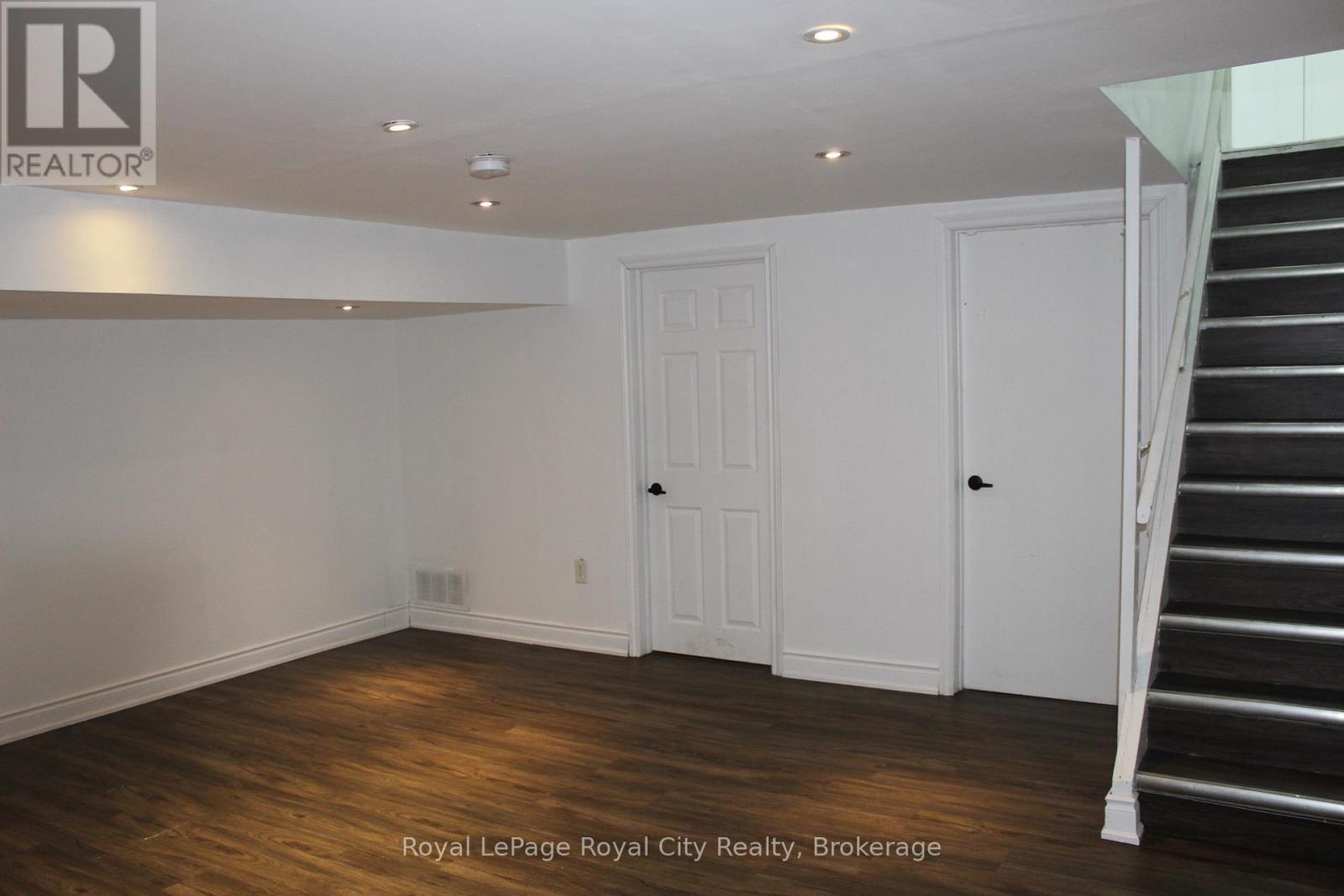 137 Jansen Avenue, Kitchener, Ontario  N2A 2L8 - Photo 20 - X12523396