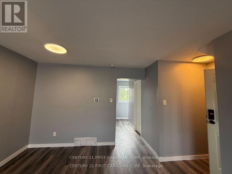 24- Upper - 577 Third Street, London East, Ontario  N5V 4B9 - Photo 5 - X12523418