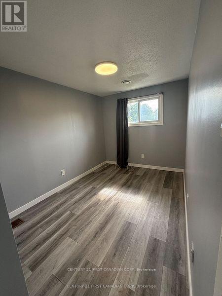 24- Lower - 577 Third Street, London East, Ontario  N5V 4B9 - Photo 8 - X12523420