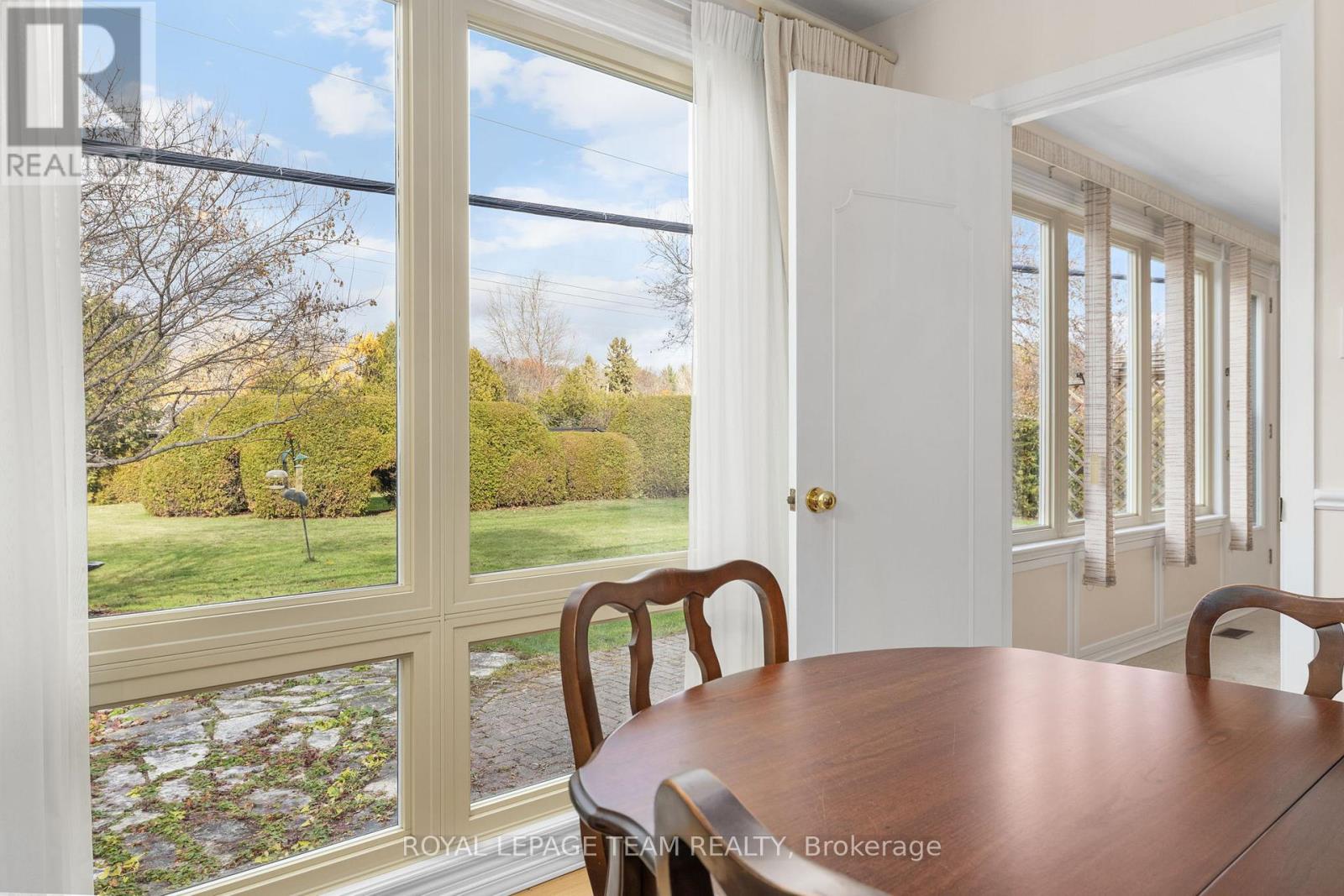 11 Cherrywood Drive, Ottawa, Ontario  K2H 6H1 - Photo 11 - X12523222