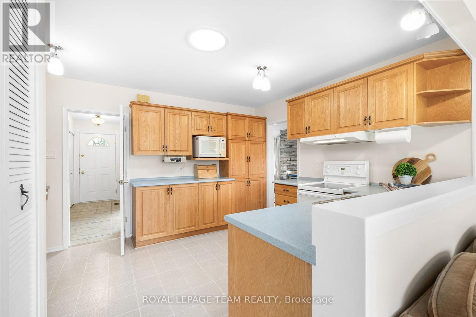 11 Cherrywood Drive, Ottawa, Ontario  K2H 6H1 - Photo 17 - X12523222