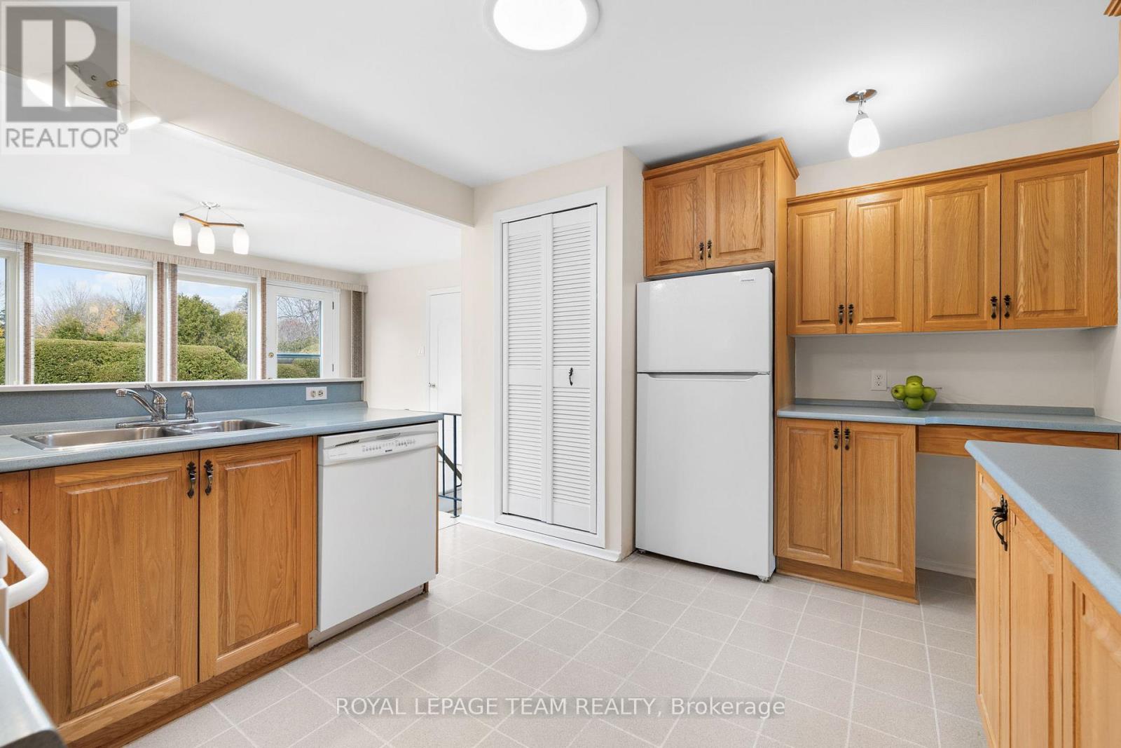 11 Cherrywood Drive, Ottawa, Ontario  K2H 6H1 - Photo 21 - X12523222