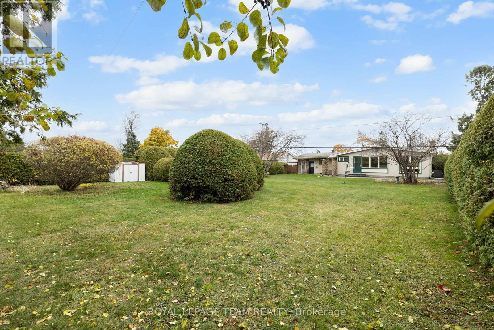 11 Cherrywood Drive, Ottawa, Ontario  K2H 6H1 - Photo 41 - X12523222