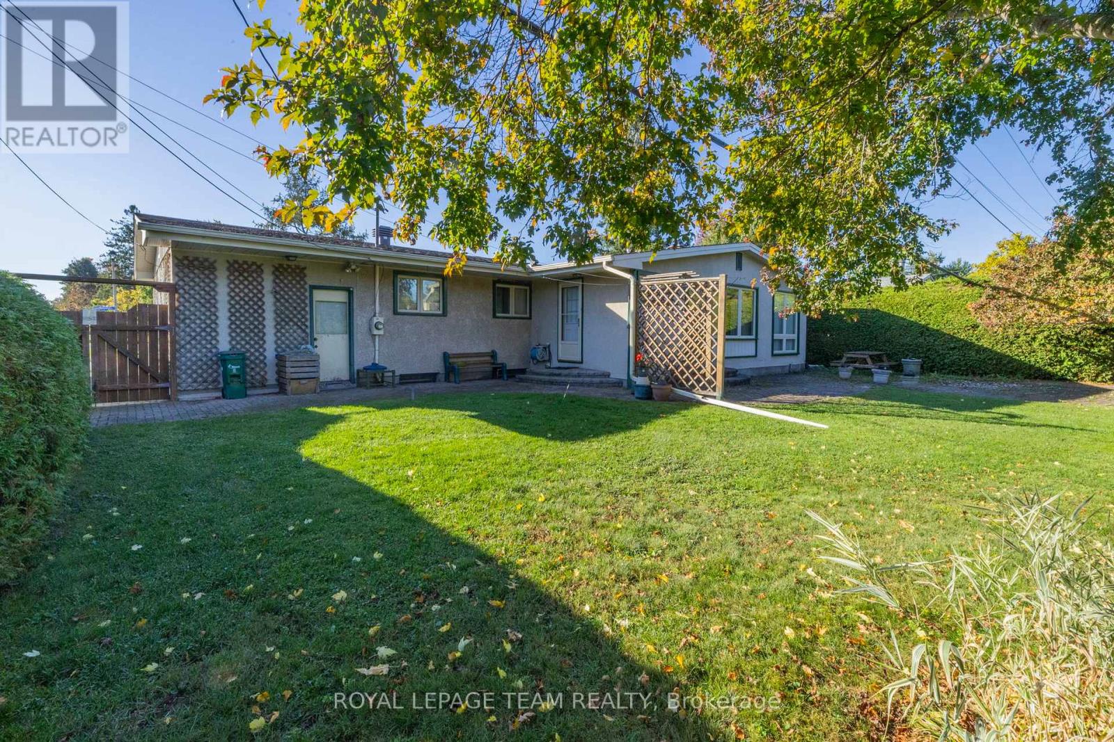 11 Cherrywood Drive, Ottawa, Ontario  K2H 6H1 - Photo 45 - X12523222