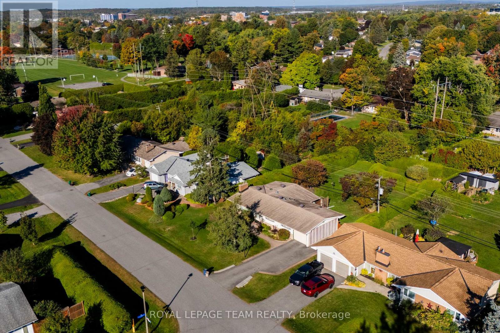 11 Cherrywood Drive, Ottawa, Ontario  K2H 6H1 - Photo 47 - X12523222