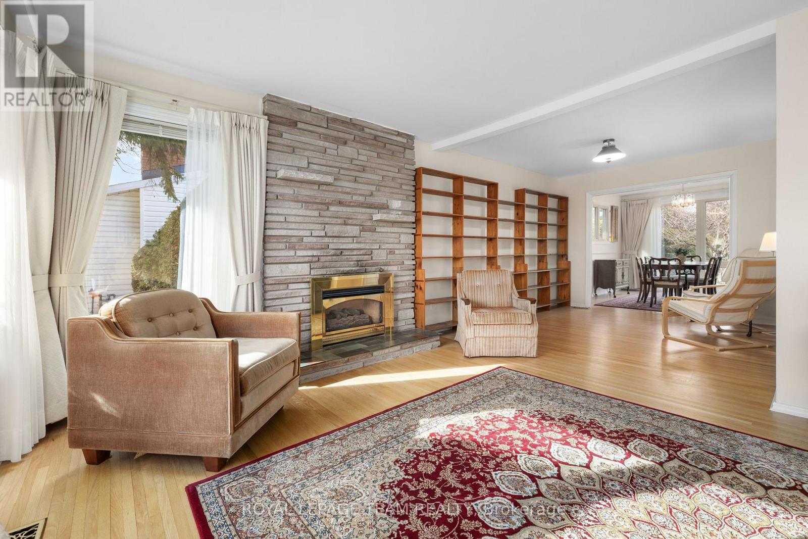 11 Cherrywood Drive, Ottawa, Ontario  K2H 6H1 - Photo 6 - X12523222