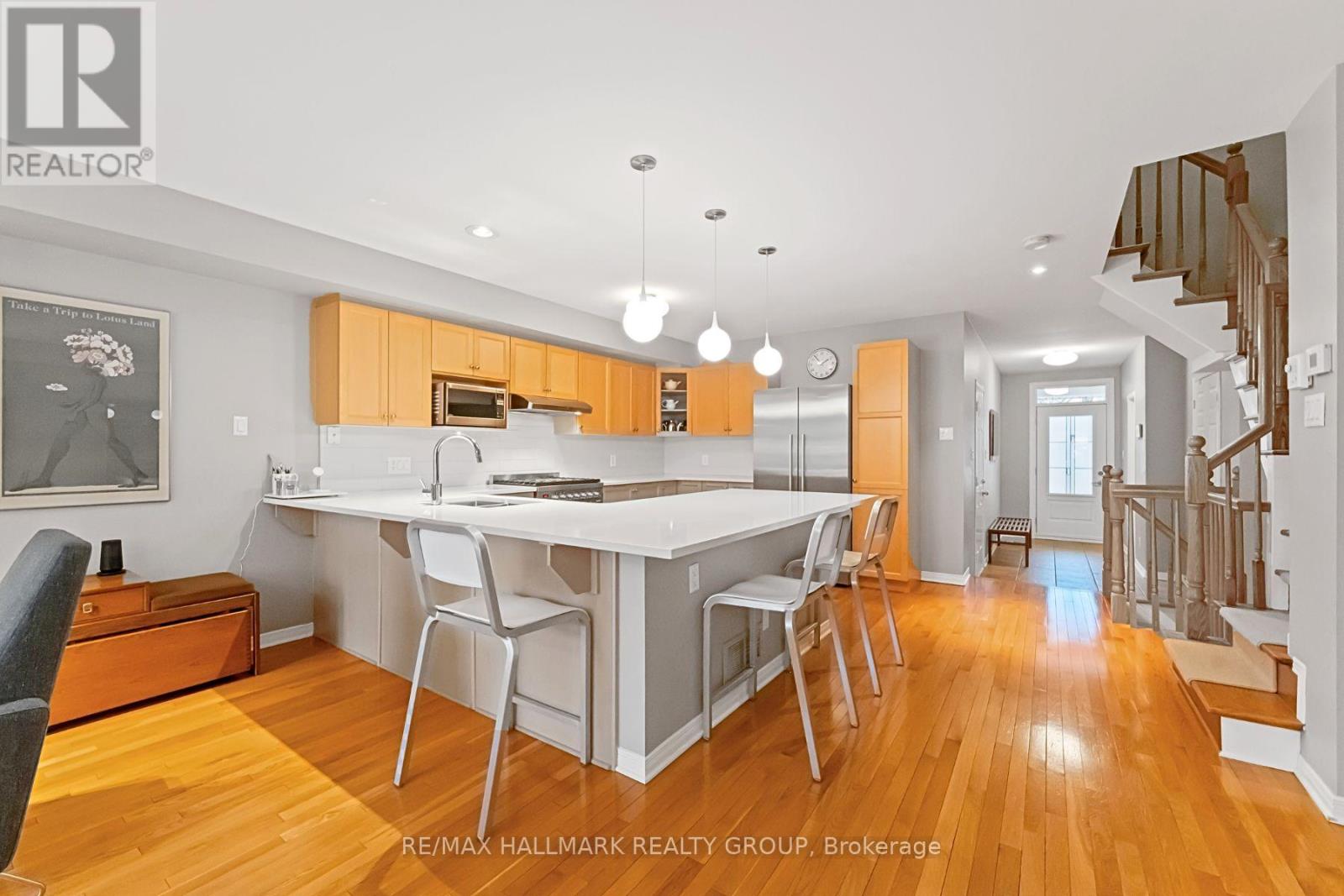 29 Maxton Private, Ottawa, Ontario  K1J 1J1 - Photo 9 - X12523248