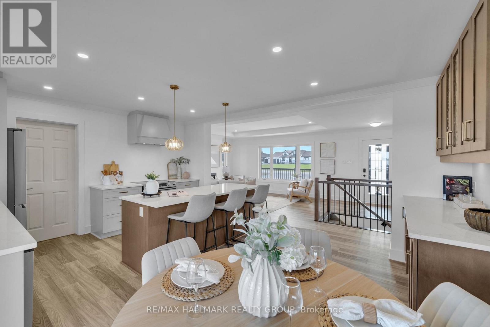 208 Trudeau Crescent, Russell, Ontario  K4R 1E5 - Photo 13 - X12523266