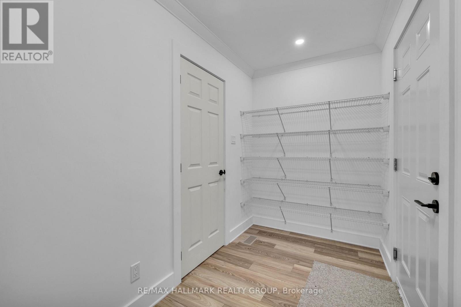 208 Trudeau Crescent, Russell, Ontario  K4R 1E5 - Photo 24 - X12523266