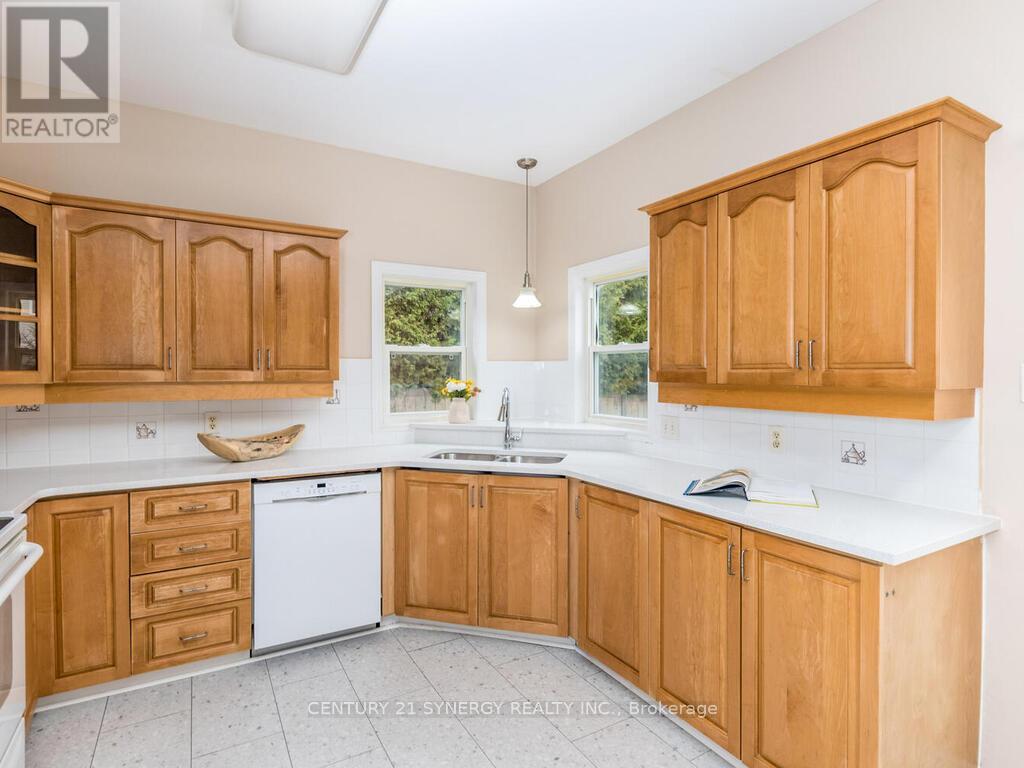 34 Eliza Crescent, Ottawa, Ontario  K2S 2A3 - Photo 18 - X12523308