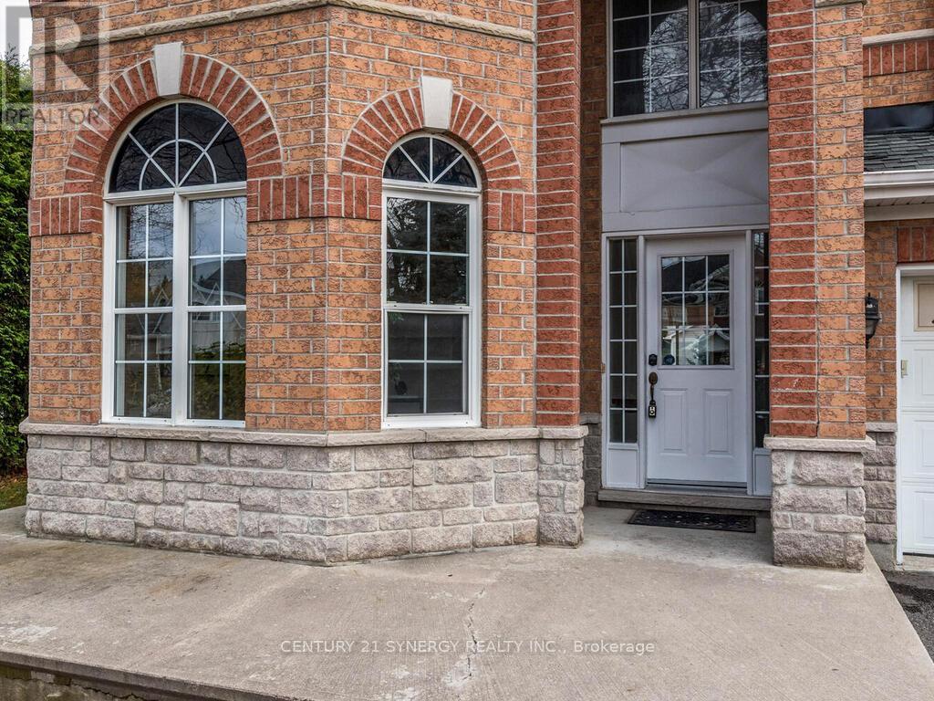 34 Eliza Crescent, Ottawa, Ontario  K2S 2A3 - Photo 3 - X12523308