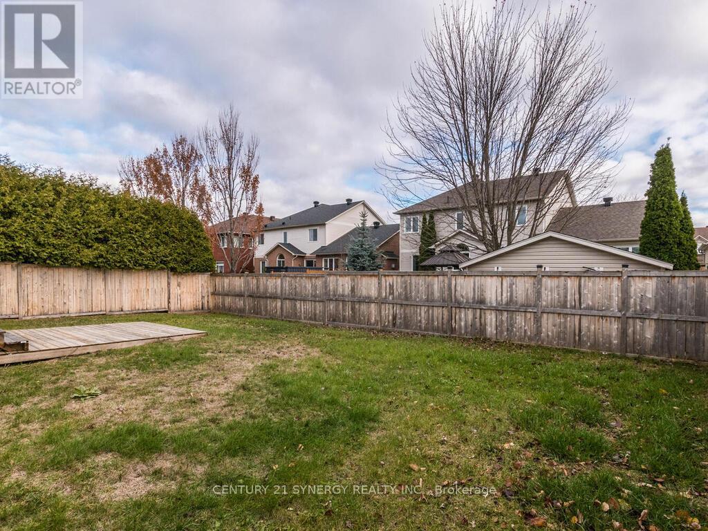 34 Eliza Crescent, Ottawa, Ontario  K2S 2A3 - Photo 32 - X12523308