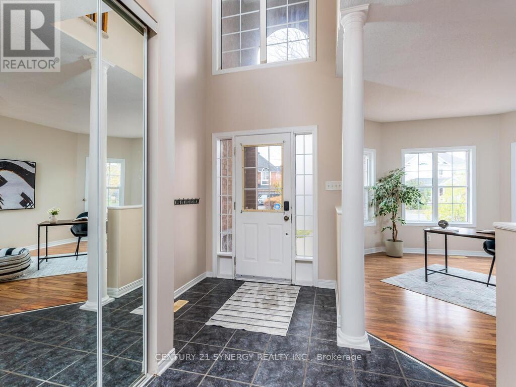 34 Eliza Crescent, Ottawa, Ontario  K2S 2A3 - Photo 4 - X12523308