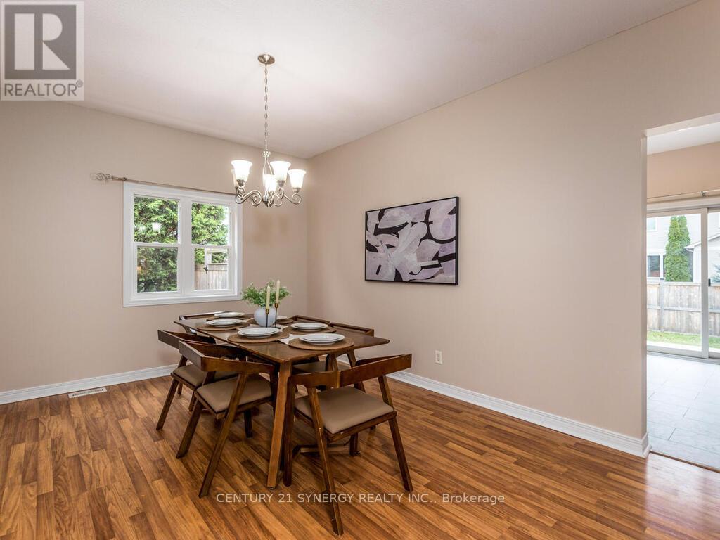 34 Eliza Crescent, Ottawa, Ontario  K2S 2A3 - Photo 8 - X12523308