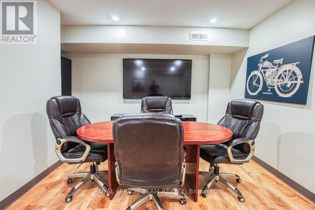 84 Centrepointe Drive, Ottawa, Ontario  K2G 6B1 - Photo 17 - X12523314