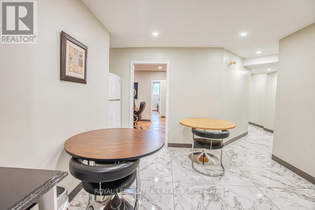 84 Centrepointe Drive, Ottawa, Ontario  K2G 6B1 - Photo 21 - X12523314