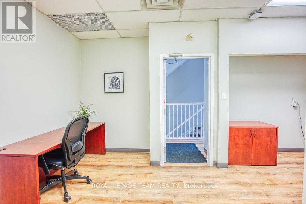 84 Centrepointe Drive, Ottawa, Ontario  K2G 6B1 - Photo 6 - X12523314